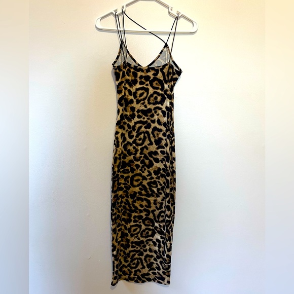 Leopard Bodycon Dress - Picture 6 of 6